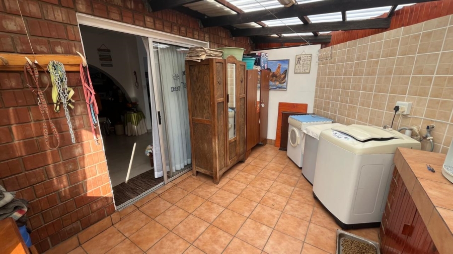 2 Bedroom Property for Sale in Wavecrest Eastern Cape